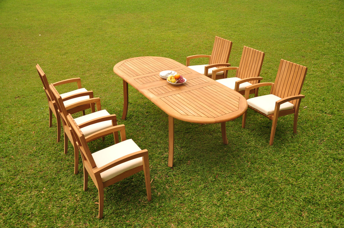 94" Oval Table with Goa Chairs