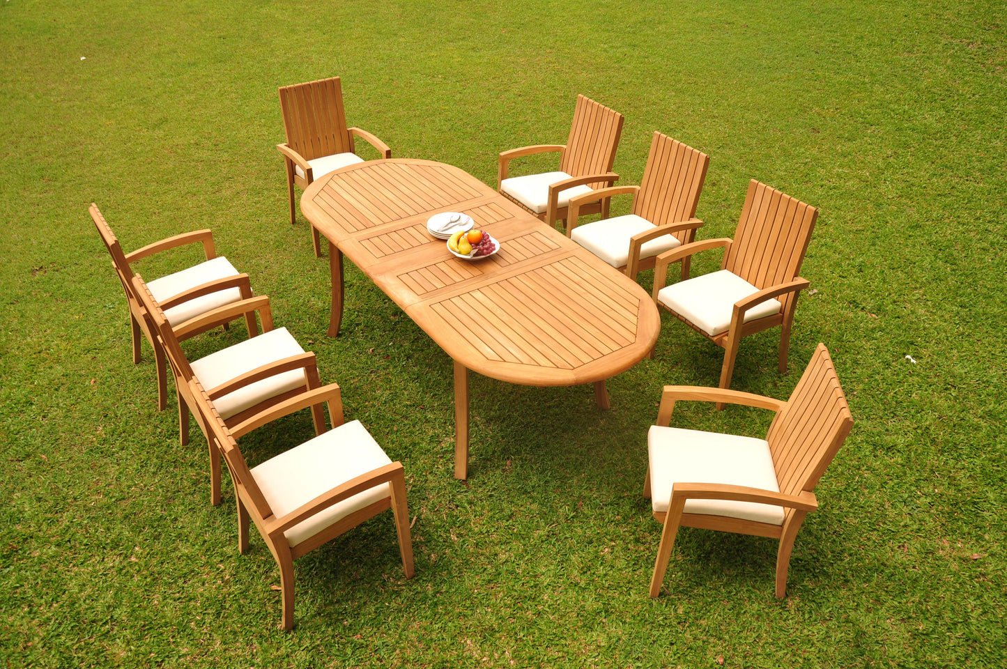 94" Oval Table with Goa Chairs