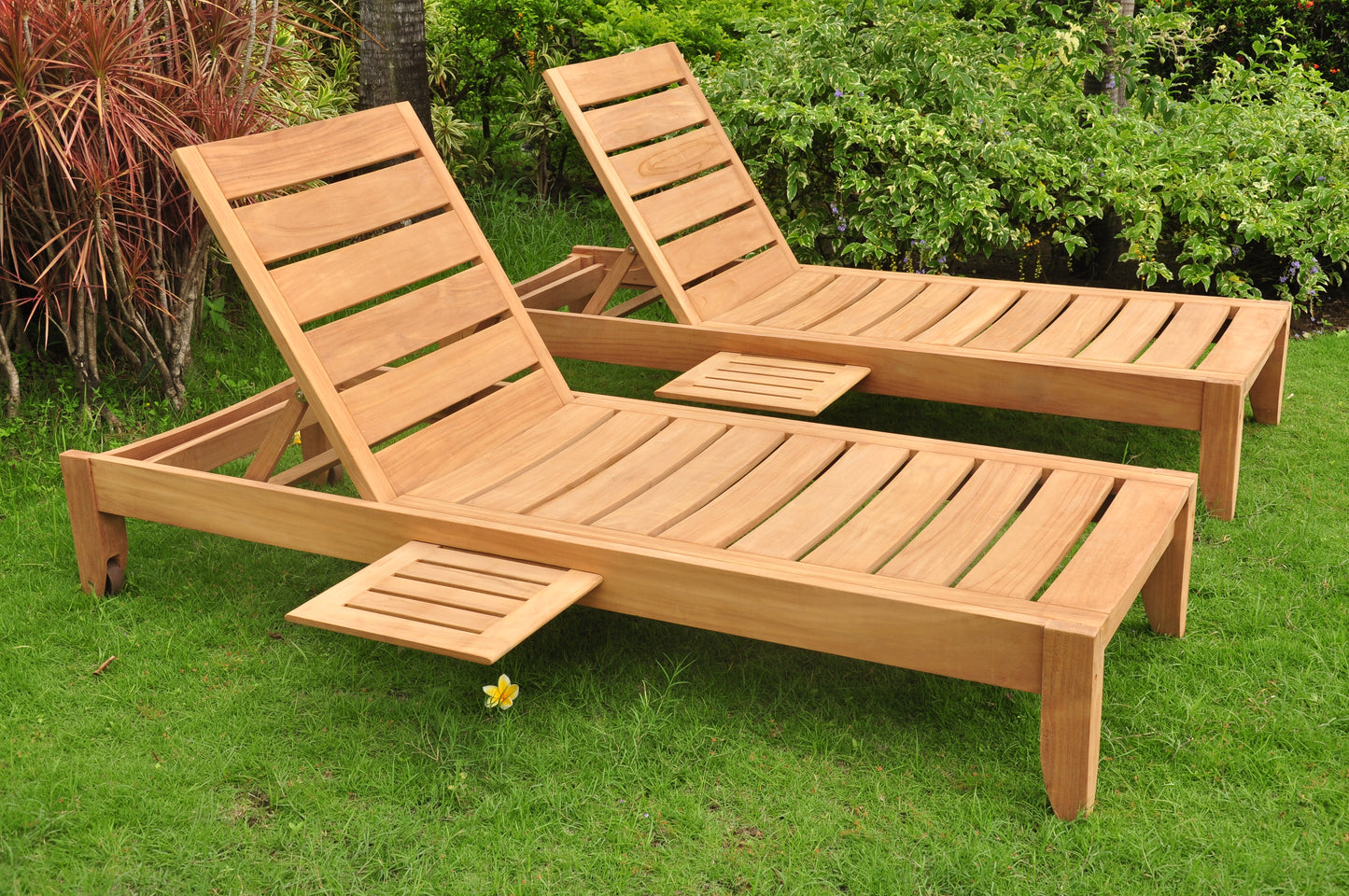 Teak Atnas Chaise Lounger