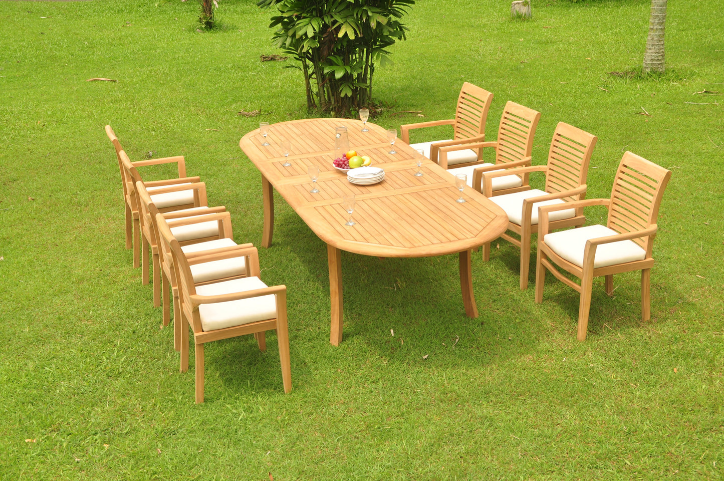 117" Oval Table with Mas Chairs