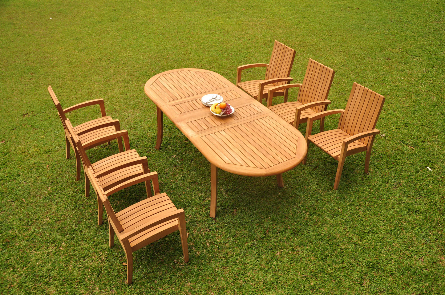 94" Oval Table with Goa Chairs