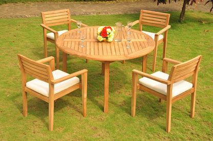 52 Round Table and with 4 Montana Chairs