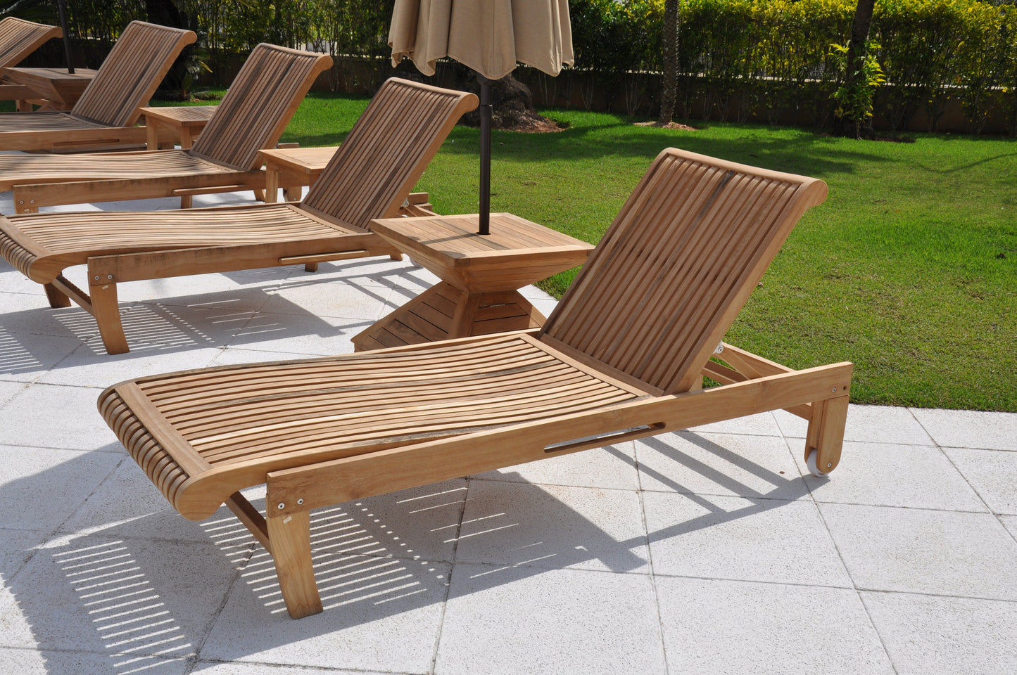 Teak Giva Chaise Lounger